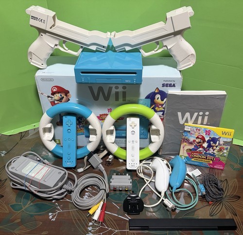 Nintendo wii console - nintendo, mario